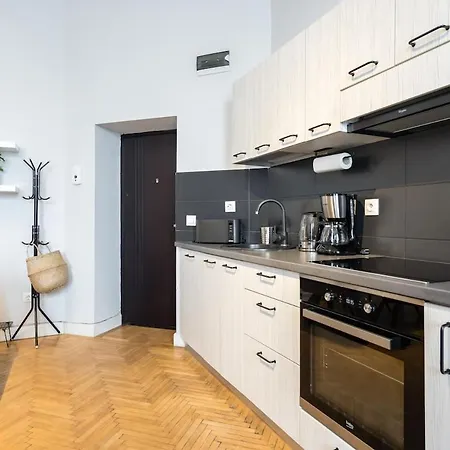 Sunny Large Flat - Amzei Square - Superb Balcony Apartment *