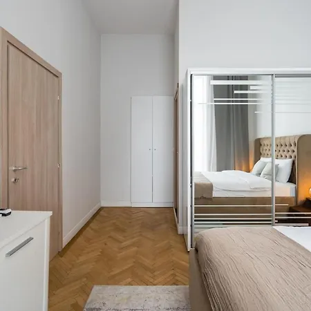Sunny Large Flat - Amzei Square - Superb Balcony *